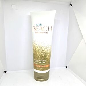 Bath and Body works  AT THE BEACH  Ultra Shea Body CREAM  lotion 8 Fl oz *NEW